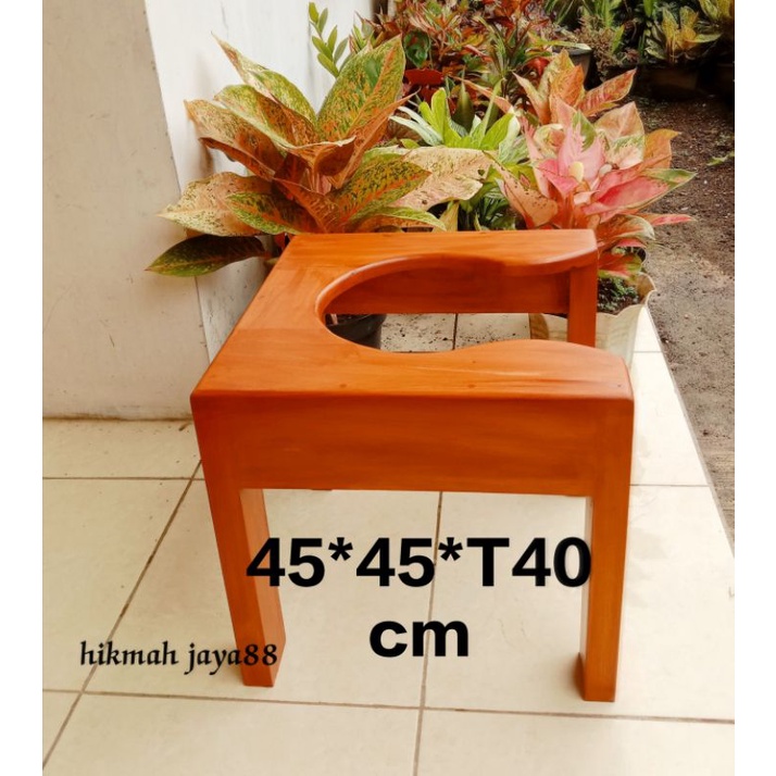 KURSI WC jongkok model U