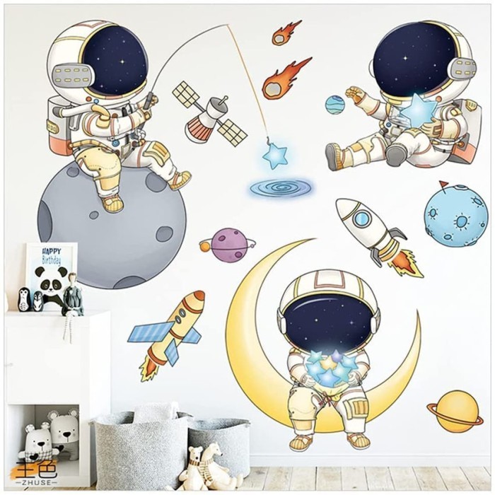 Wall Sticker Astronot Kartun Stiker Dinding Dekorasi Ruang Kamar Anak