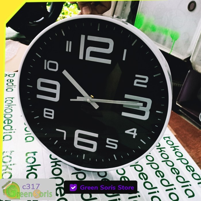 Jam Dinding Bulat Silent Movement Quartz Creative Design Model Modern