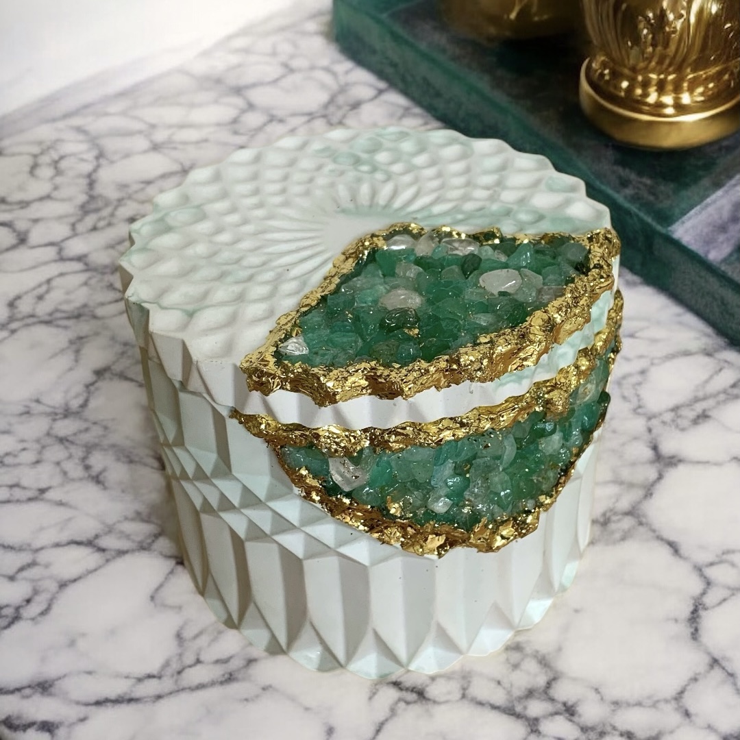 Tempat Perhiasan Crystal Green Aventurin Geo Jar Eco-Resin