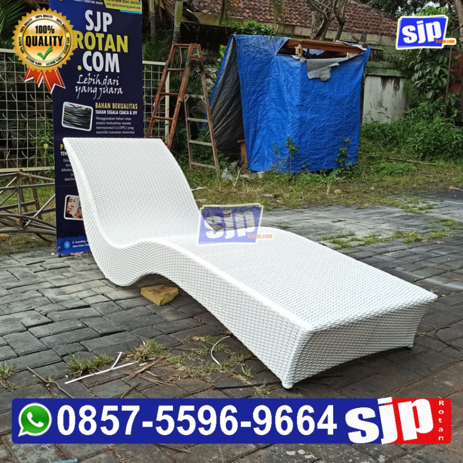 085755969664, jual sunbed rotan sintetis model lengkung runcing