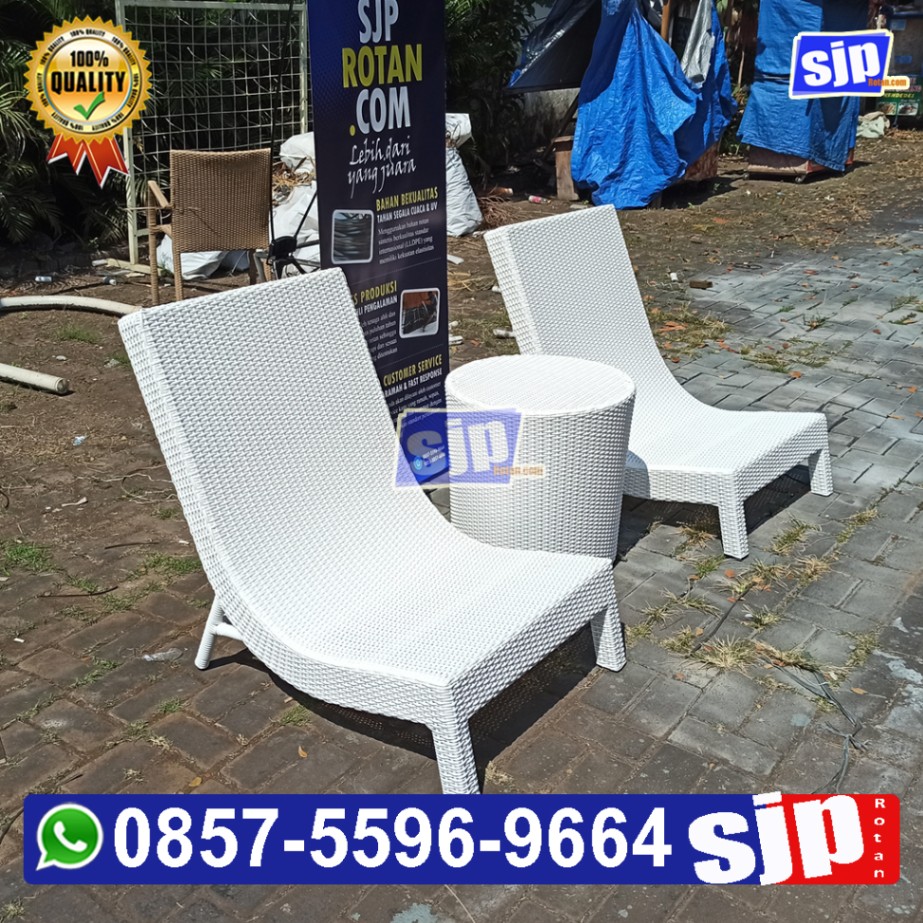 sunbed pool rotan sintetis model buntung rotan sintettetis