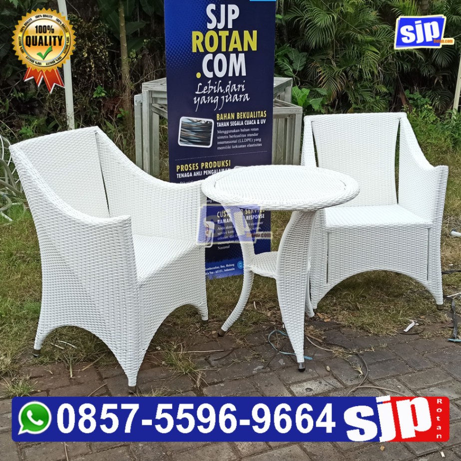kursi teras rotan sintetis