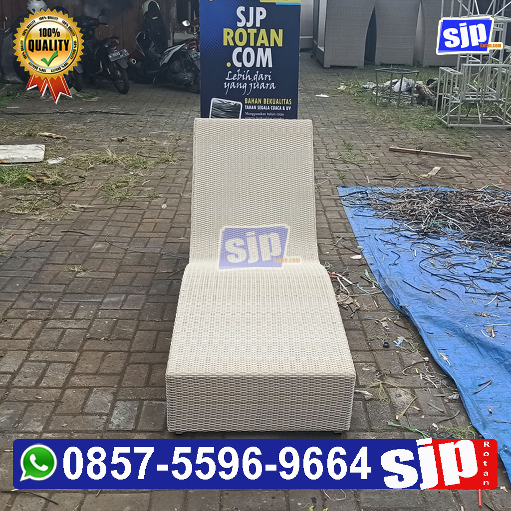 1 unit sun lounger rotan