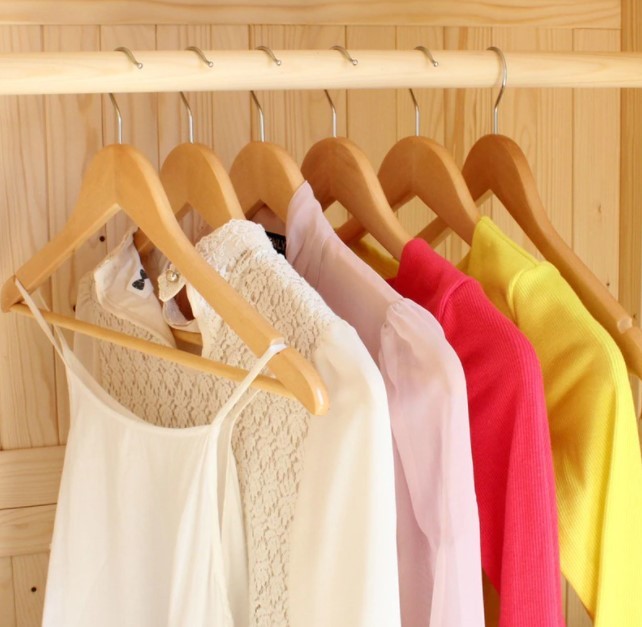 Kris Hanger Kayu 5 Pcs Cokelat - Gantungan Baju