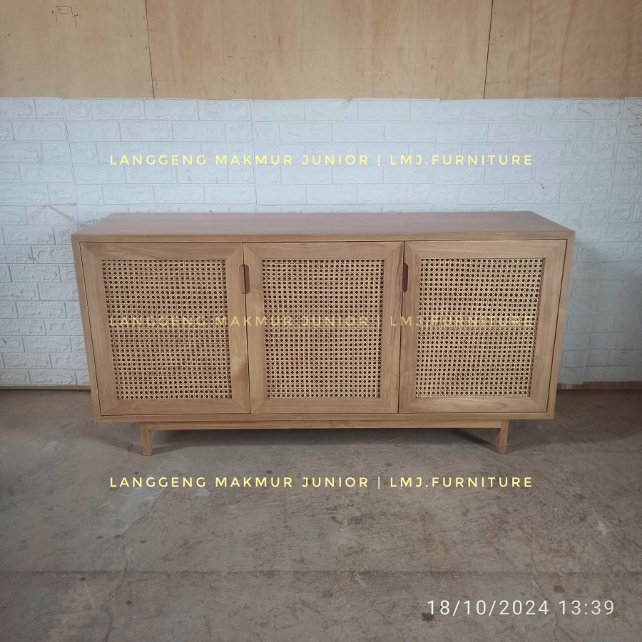 bufet credenza sideboard lemari penyimpanan minimalis 3 pintu rotan ja
