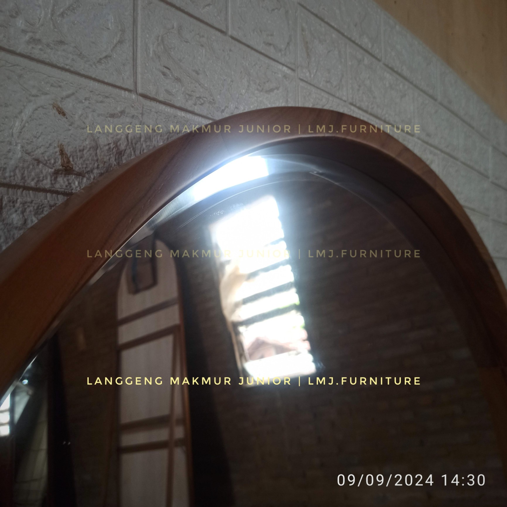 Pigura cermin hias dekorasi dinding minimalis bulat diameter 100cm