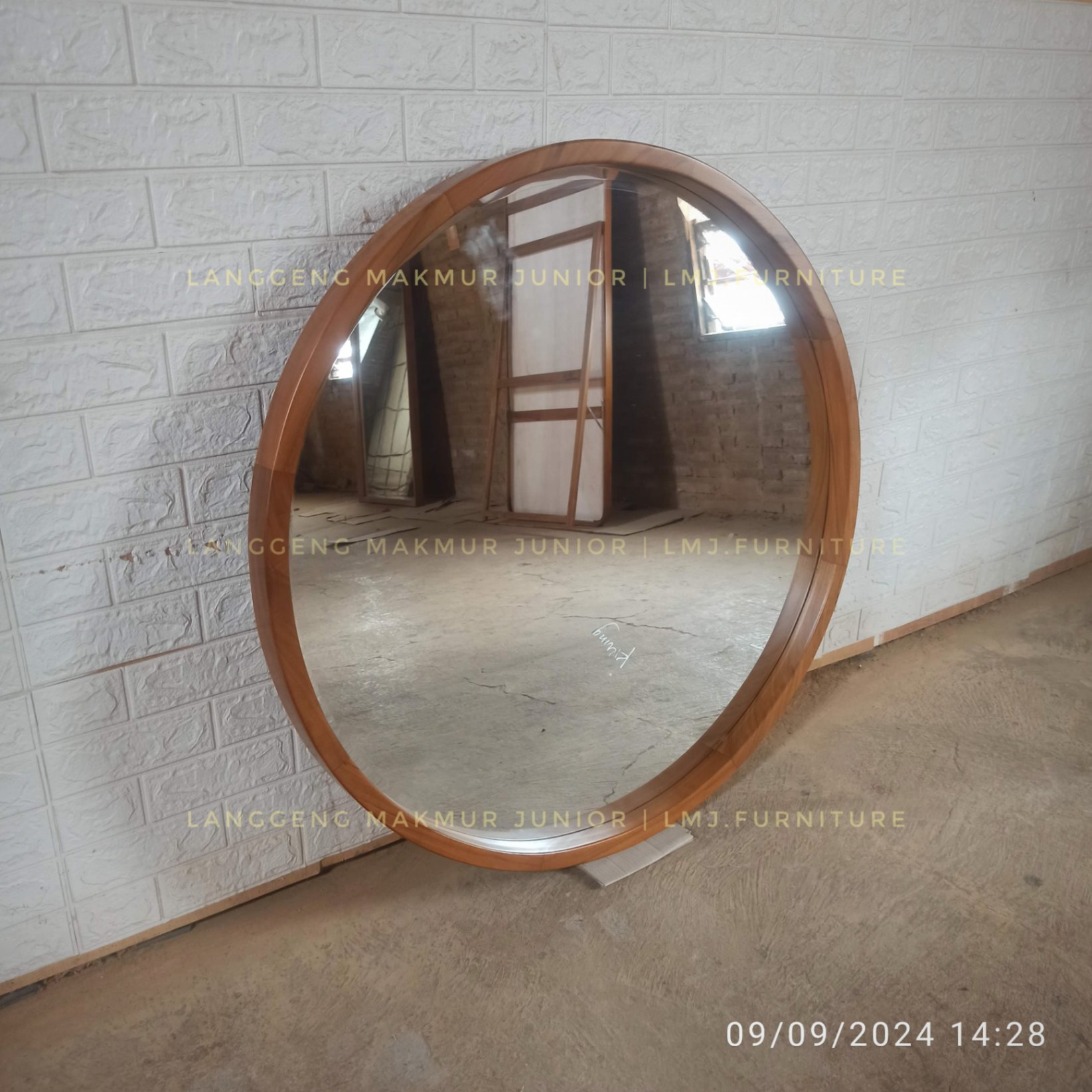 Pigura cermin hias dekorasi dinding minimalis bulat diameter 100cm