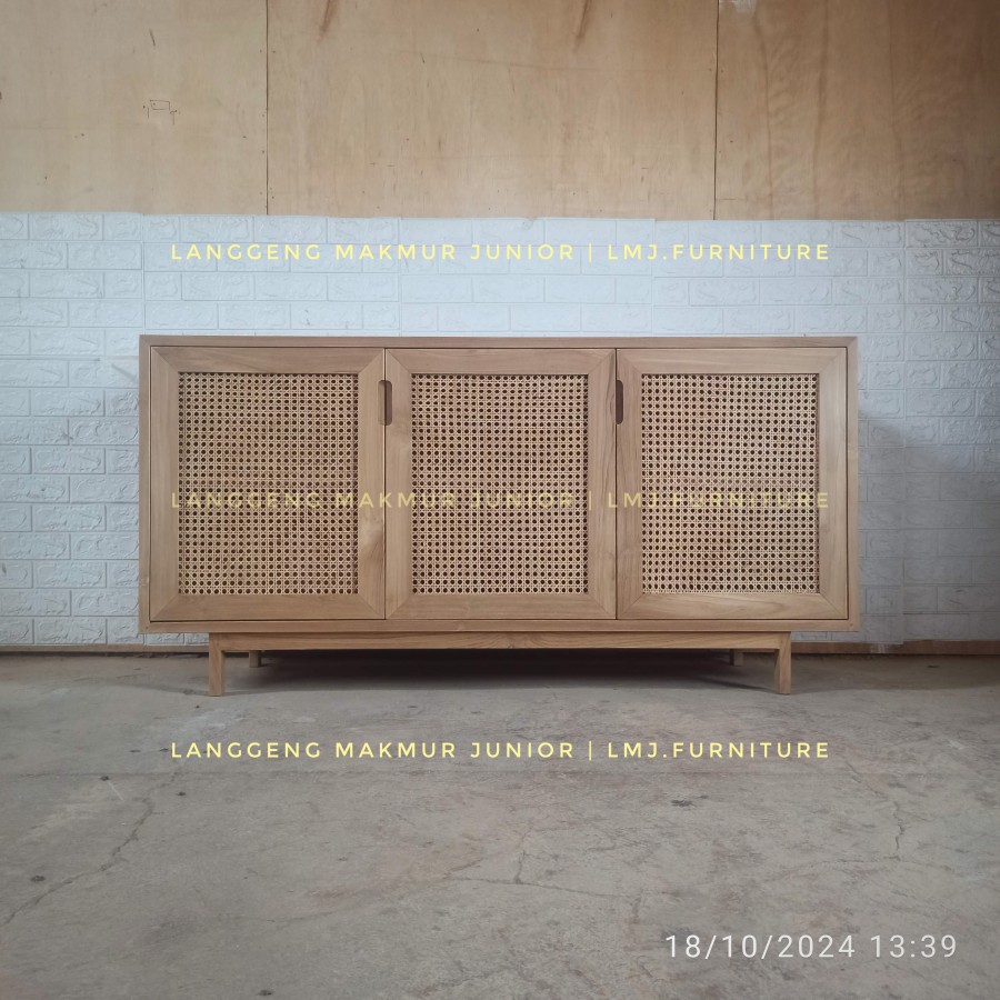 bufet credenza sideboard lemari penyimpanan minimalis 3 pintu rotan ja