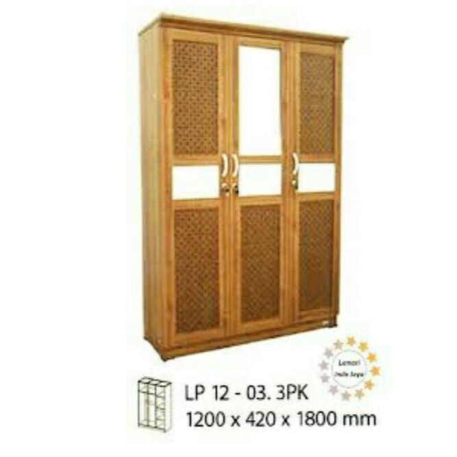 Lemari Pakaian 3 Pintu Minimalis