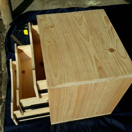 Lemari laci mini