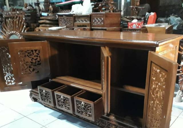 Buffet jati ukiran