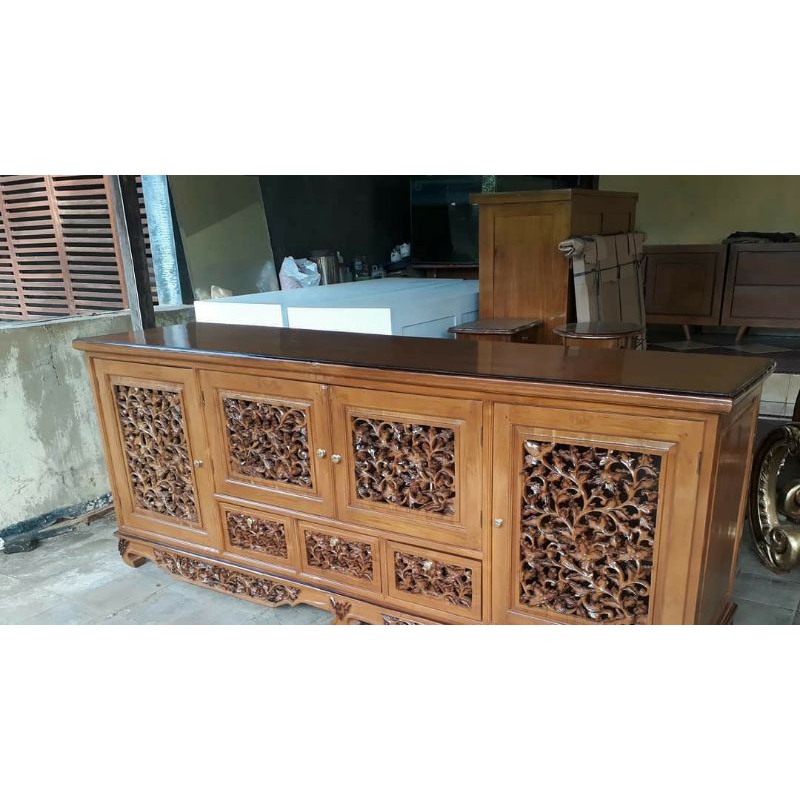Buffet jati ukiran