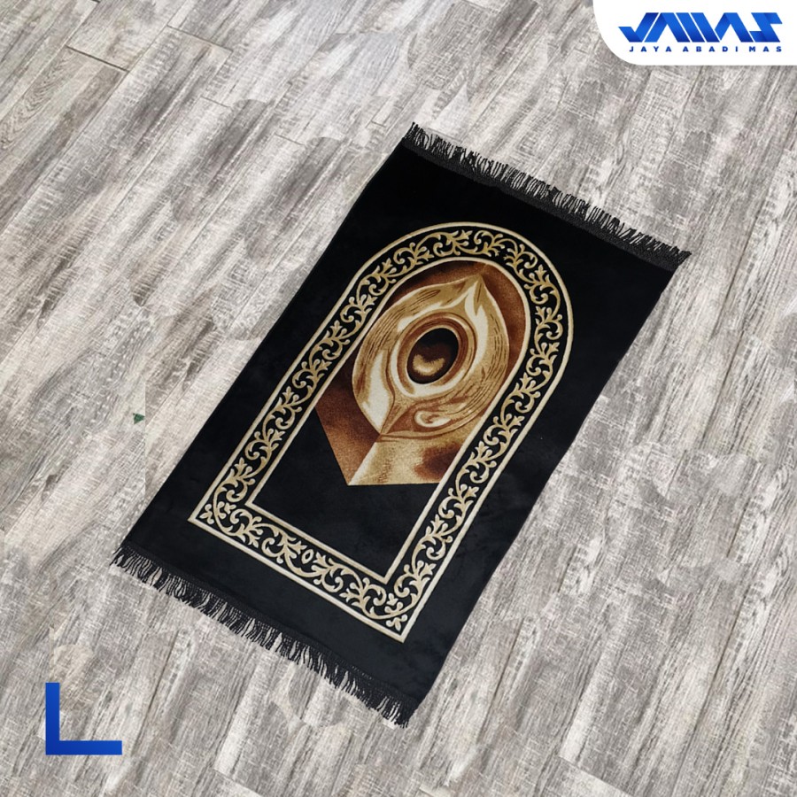 Sajadah Kiswah Hitam Ukuran 70x110 Bludru Halus Anti Slip
