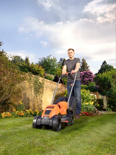 Black+Decker 32 cm Lawnmower BEMBH