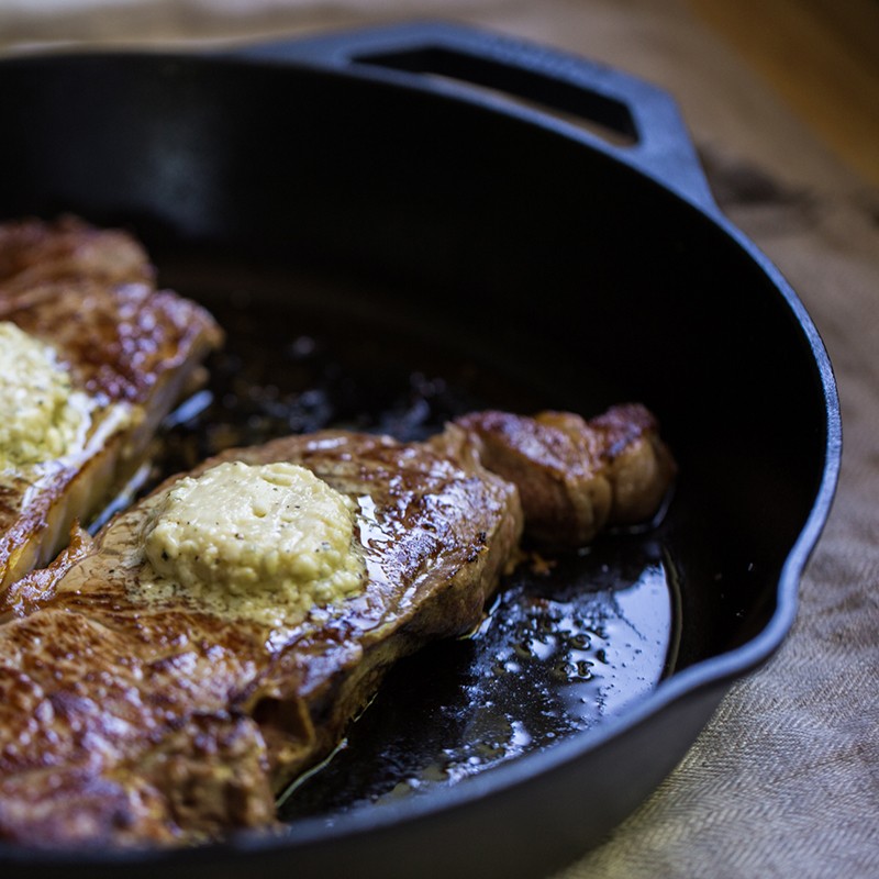 Lodge Cast Iron 10.25 Inch Skillet - L8SK3