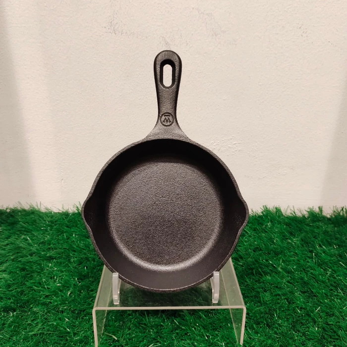 Westinghouse 6.5 Inch Seasoned Cast Iron Skillet - WCCI0001BK