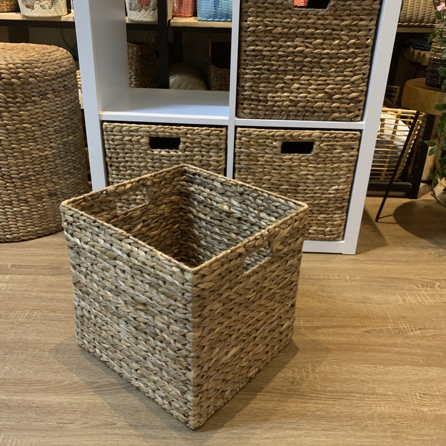 me&dots - Kotak Ikea