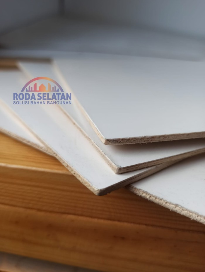 Triplek Melamin Doff 2 Muka 18mm x 1220 x 2440