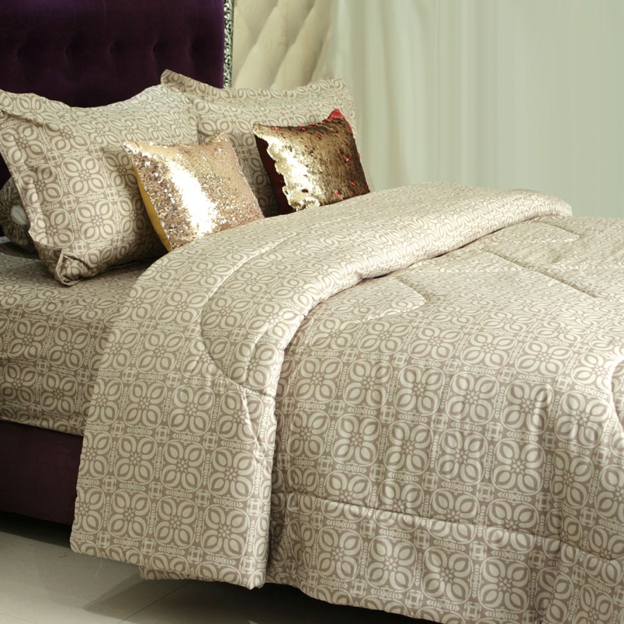 Pantone Quintus Bed cover Set Sprei - Bahan Microtex