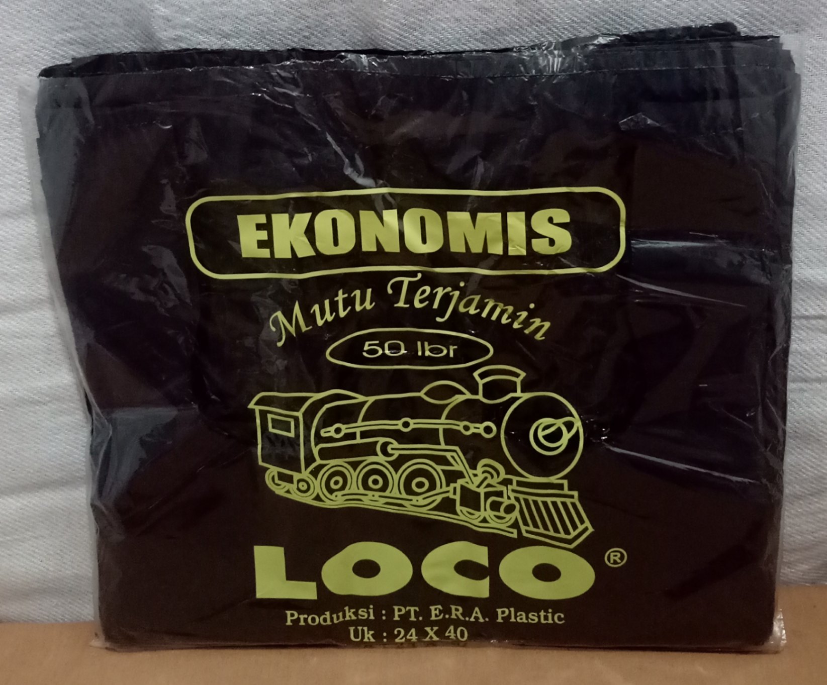 Kresek Plastik Ekonomis Merk LOCO Tidak Bau 24x40 isi 50 READY STOCK
