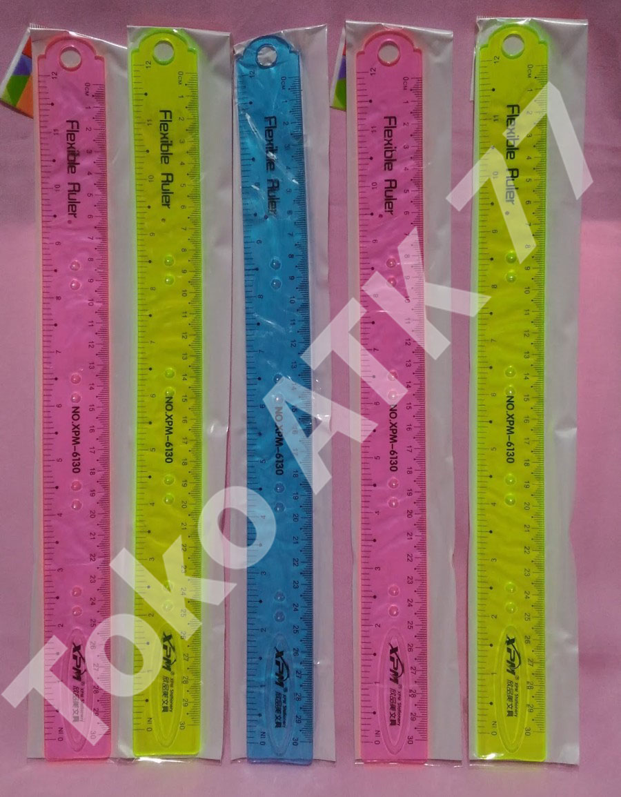 Penggaris Mistar Lentur Flexible Anti Patah 30cm READY STOCK