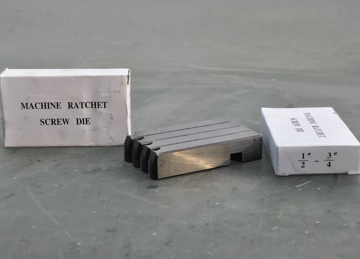 Mata Senai Pipa 2 1/2 - 3 inch HSS | Pipe Machine Dies 2.5 - 3 inch