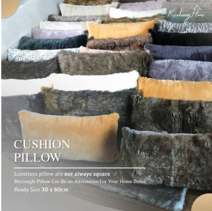 Fauxfur pillow 30 x 60