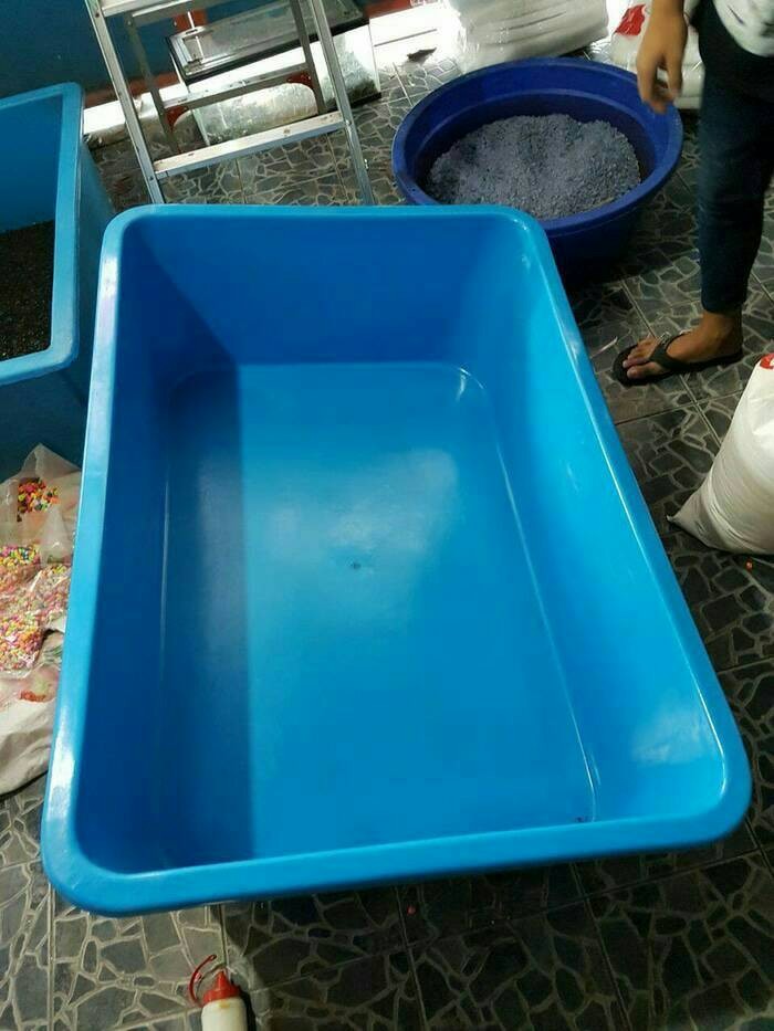 BAK / KOLAM FIBER 200x100x60cm / PENANGKARAN KOI