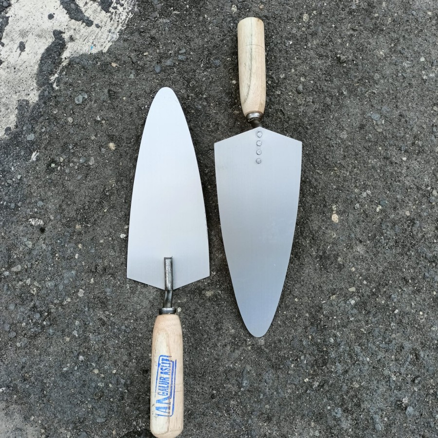 cetok galur sendok semen baja 25 cm paku 4