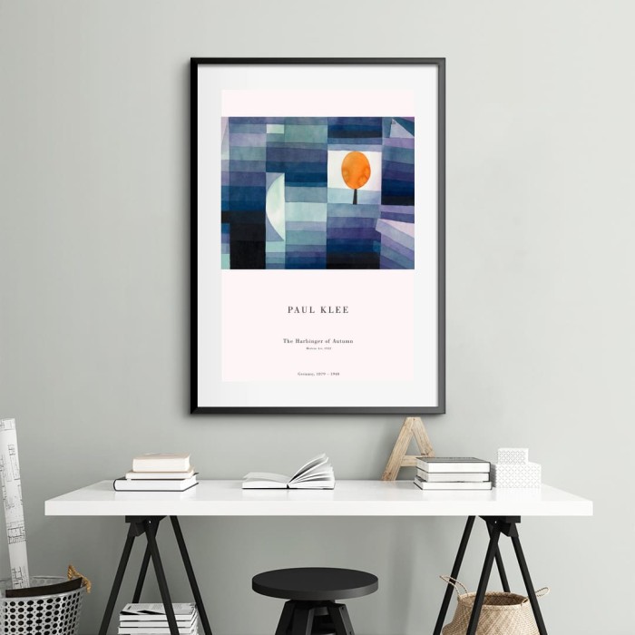 Lukisan Dinding -Paul Klee The Harbinger-Matte-Frame Hitam 40x60