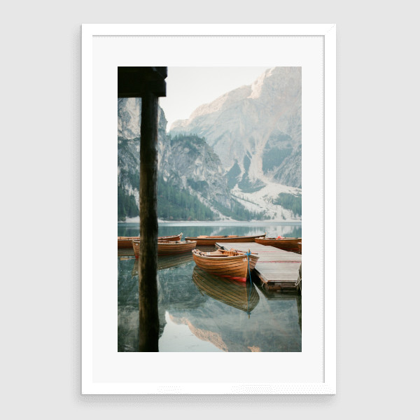 Lukisan Dinding/Wall Art Dolomites Travel - Frame White Fiber - 60x90