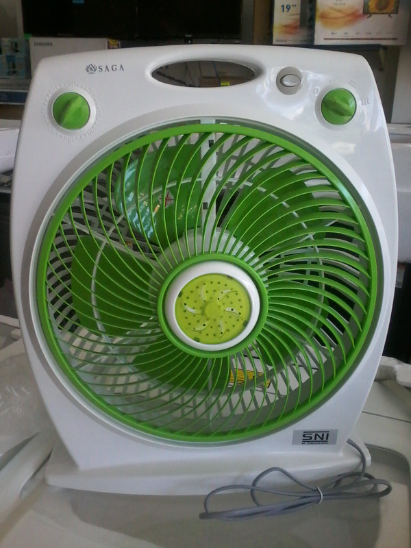 SAGA BOX FAN 12" Type SBF - 1202 - Warna Hijau