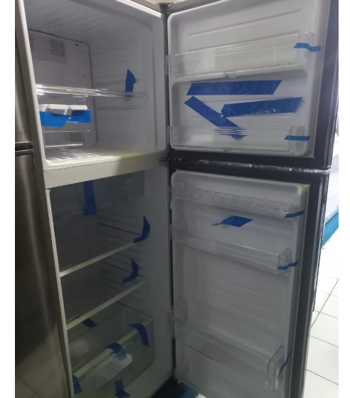 Kulkas 2 Pintu SHARP SJ-420GP-SD (unit eksdisplay)