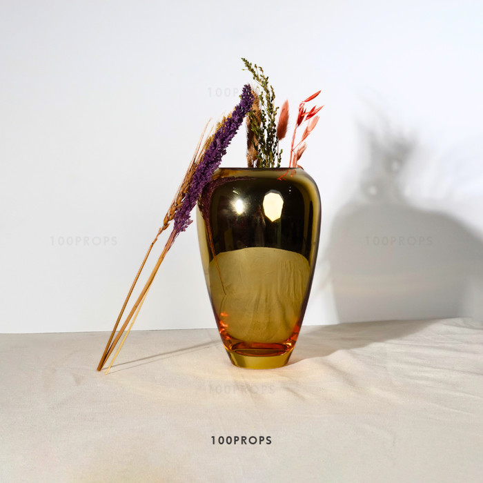 Mirja Vase