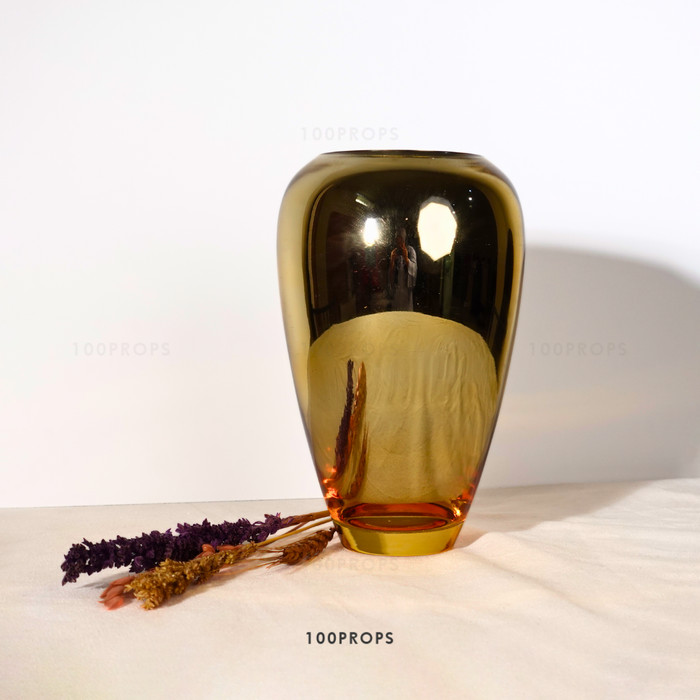 Mirja Vase