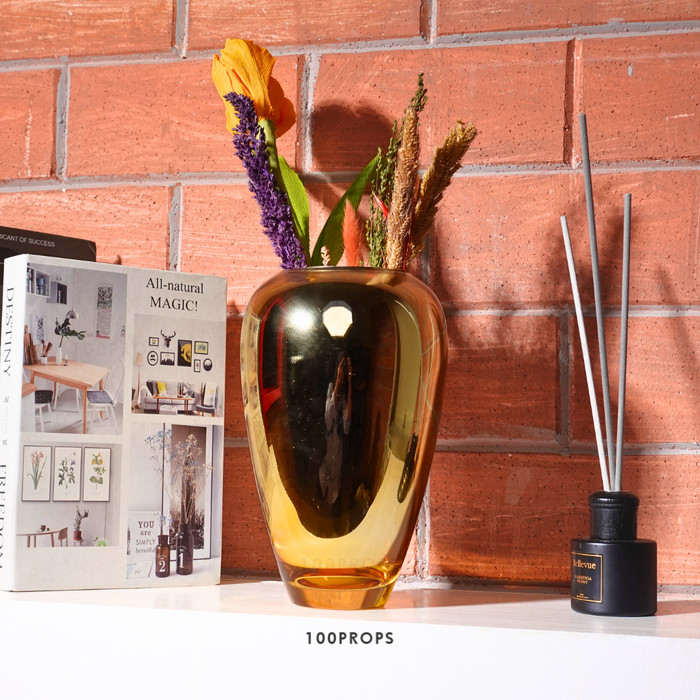 Mirja Vase