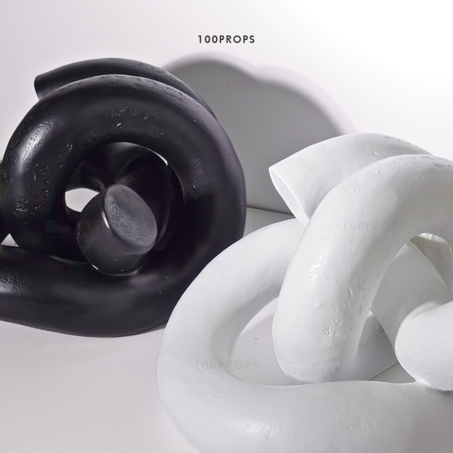 Knot Figurine