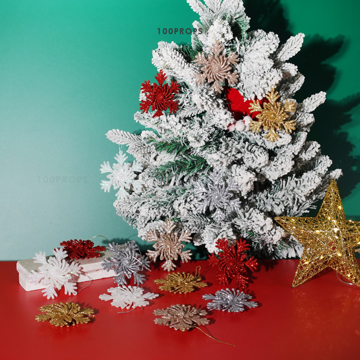 Olwen Snow christmas decoration