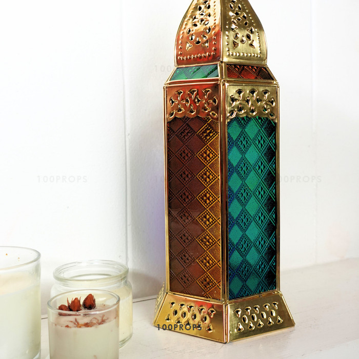 Umaira Lantern