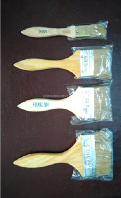 Kuas cat tembok 611 gagang kayu 4" model eterna