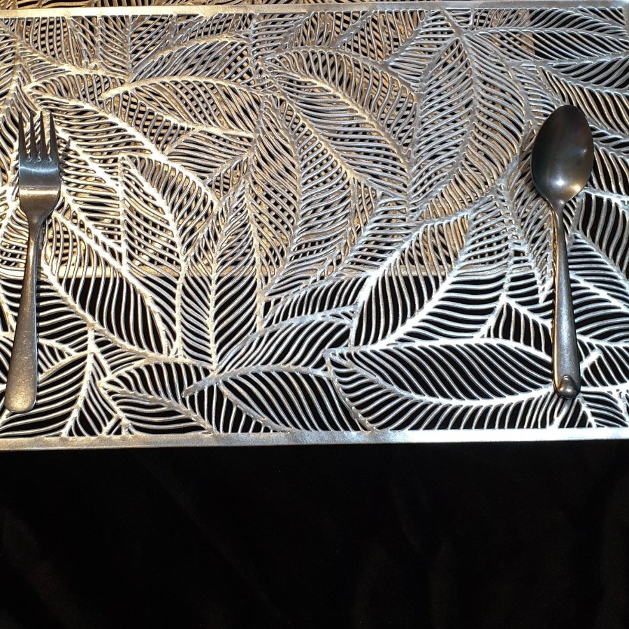 Leaf Placemat dining table / Alas Tatakan Piring Motif Daun