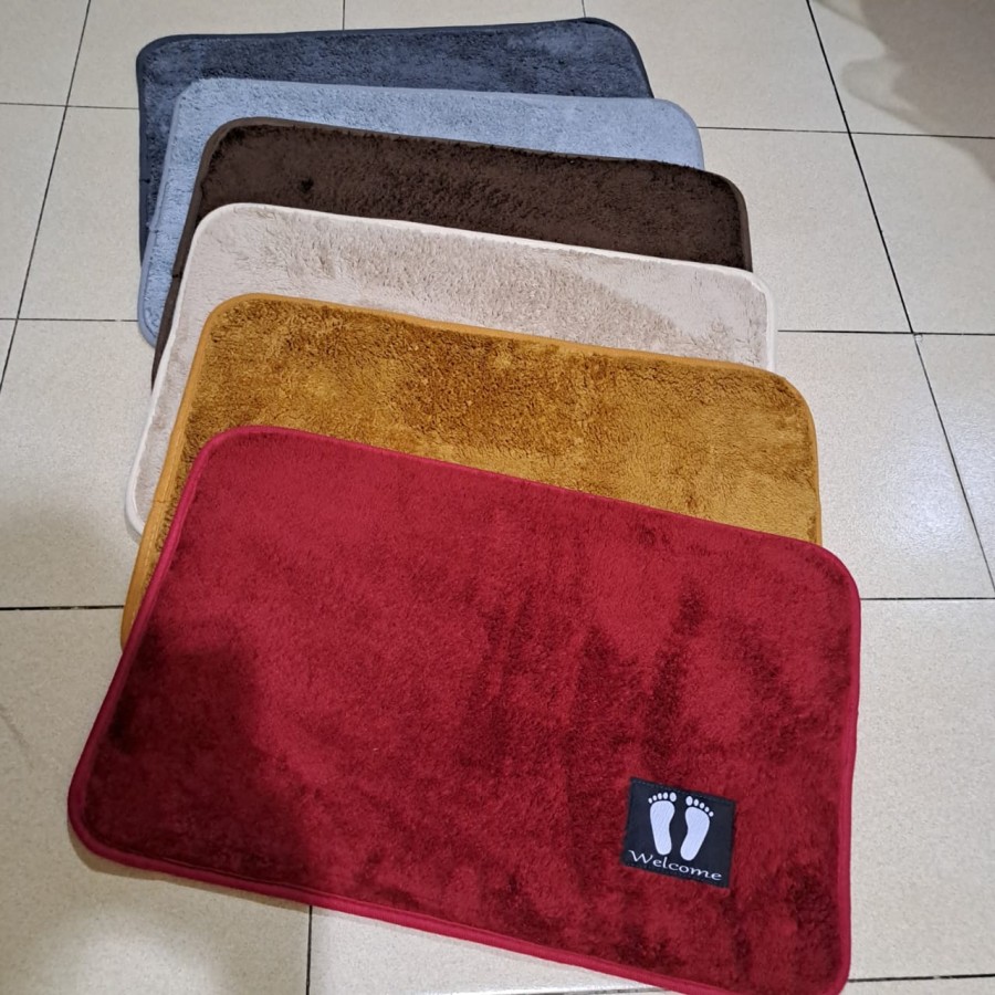Keset Kamar Mandi Anti Selip Polos Meresap Lembut