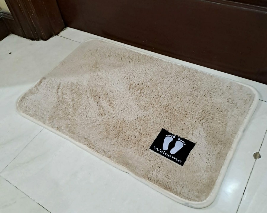 Keset Kamar Mandi Anti Selip Polos Meresap Lembut