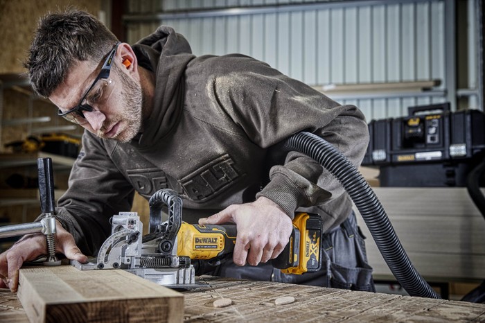 Dewalt Brushless Biscuit Jointer 18/20V Max DCW682N-XJ (Unit Only)