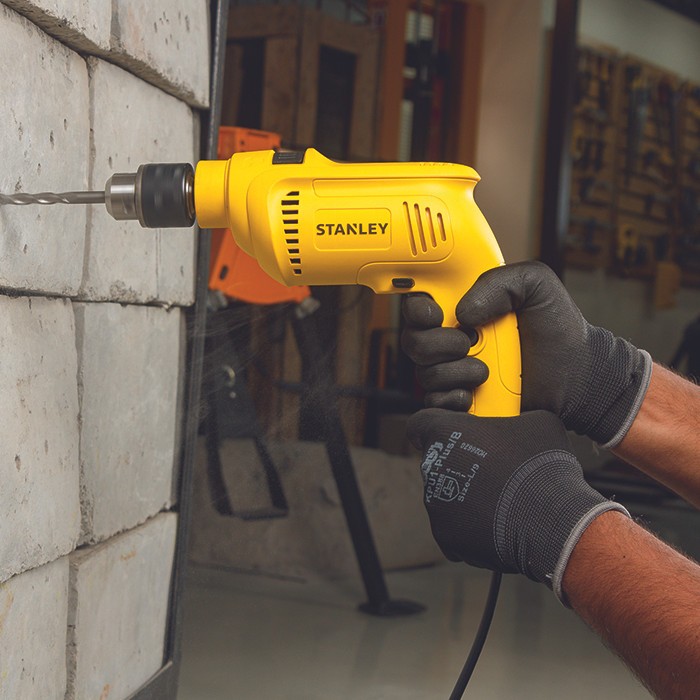 Stanley Impact Drill With Accessories Set 120pcs / Bor Tembok 600Watt SDH600KP