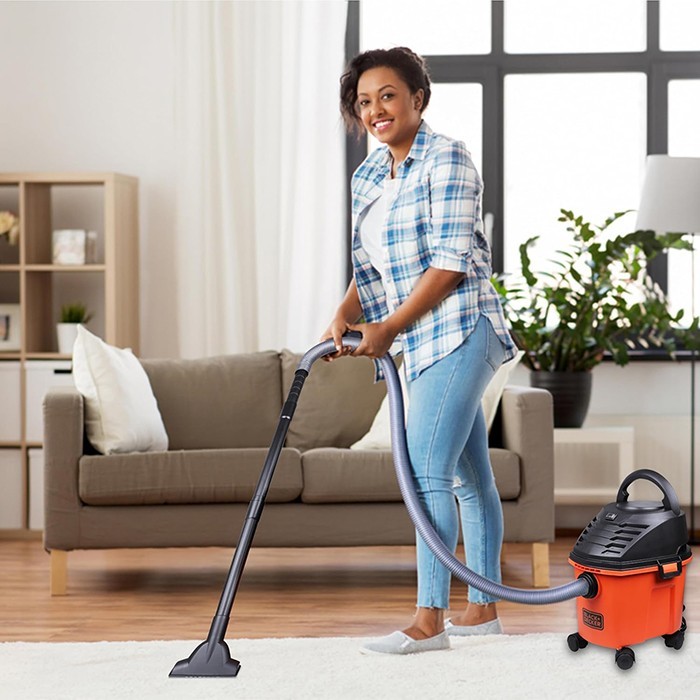 Black+Decker Vacuum Cleaner Wet & Dry 1000 Watt 8 Liter BDWD08-B1