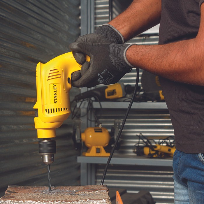 Stanley Impact Drill With Accessories Set 120pcs / Bor Tembok 600Watt SDH600KP