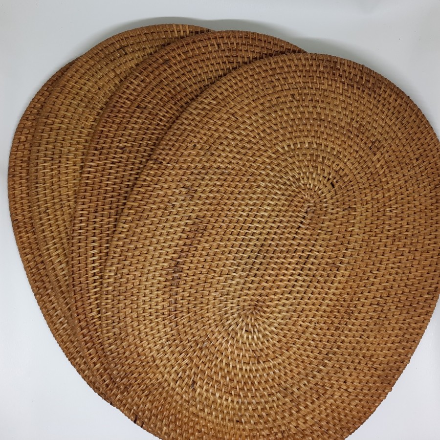 tatakan piring oval