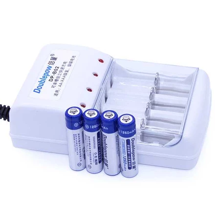 Charger Baterai 4 slot AA AAA Lcd Indikator